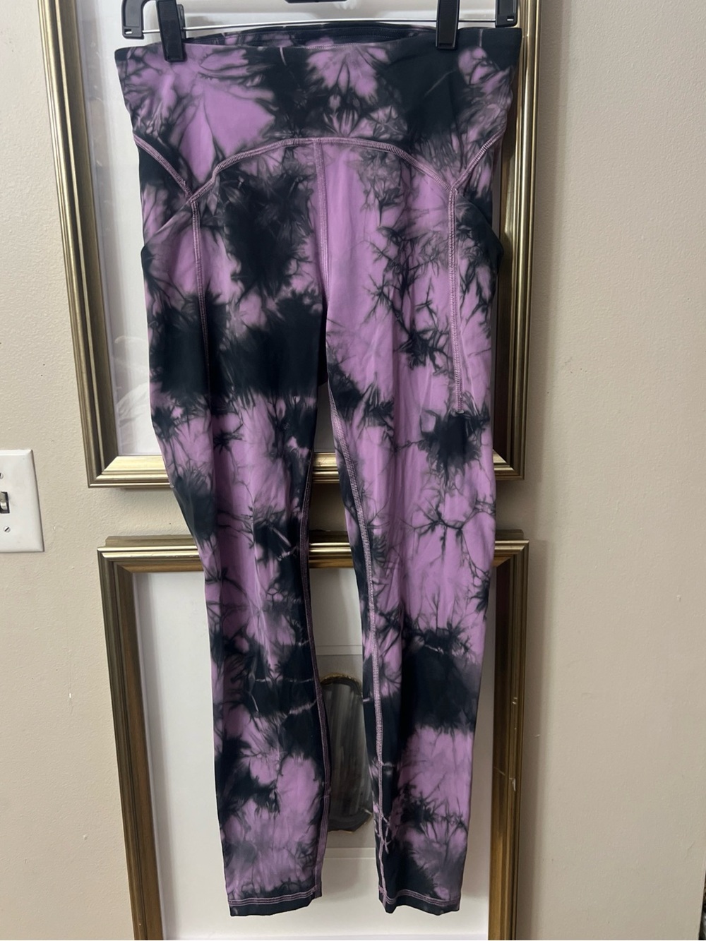 NWOT Women's Lululemon Tie Dye Leggings Purple Navy Size 8 Ankle Length